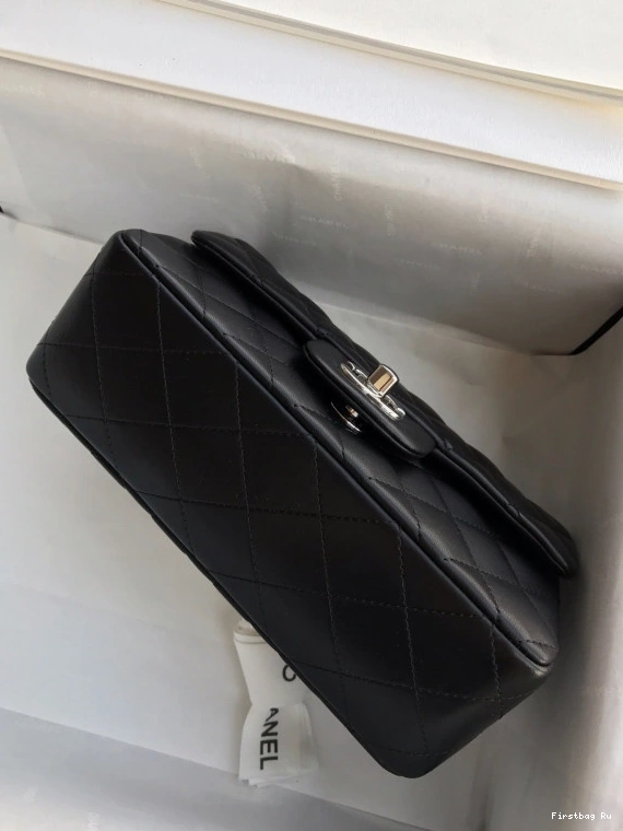 First Bag Ru CHANEL BAG FLAP 0817
